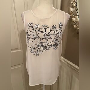 RW&CO. White Black Tank Top with Floral Design